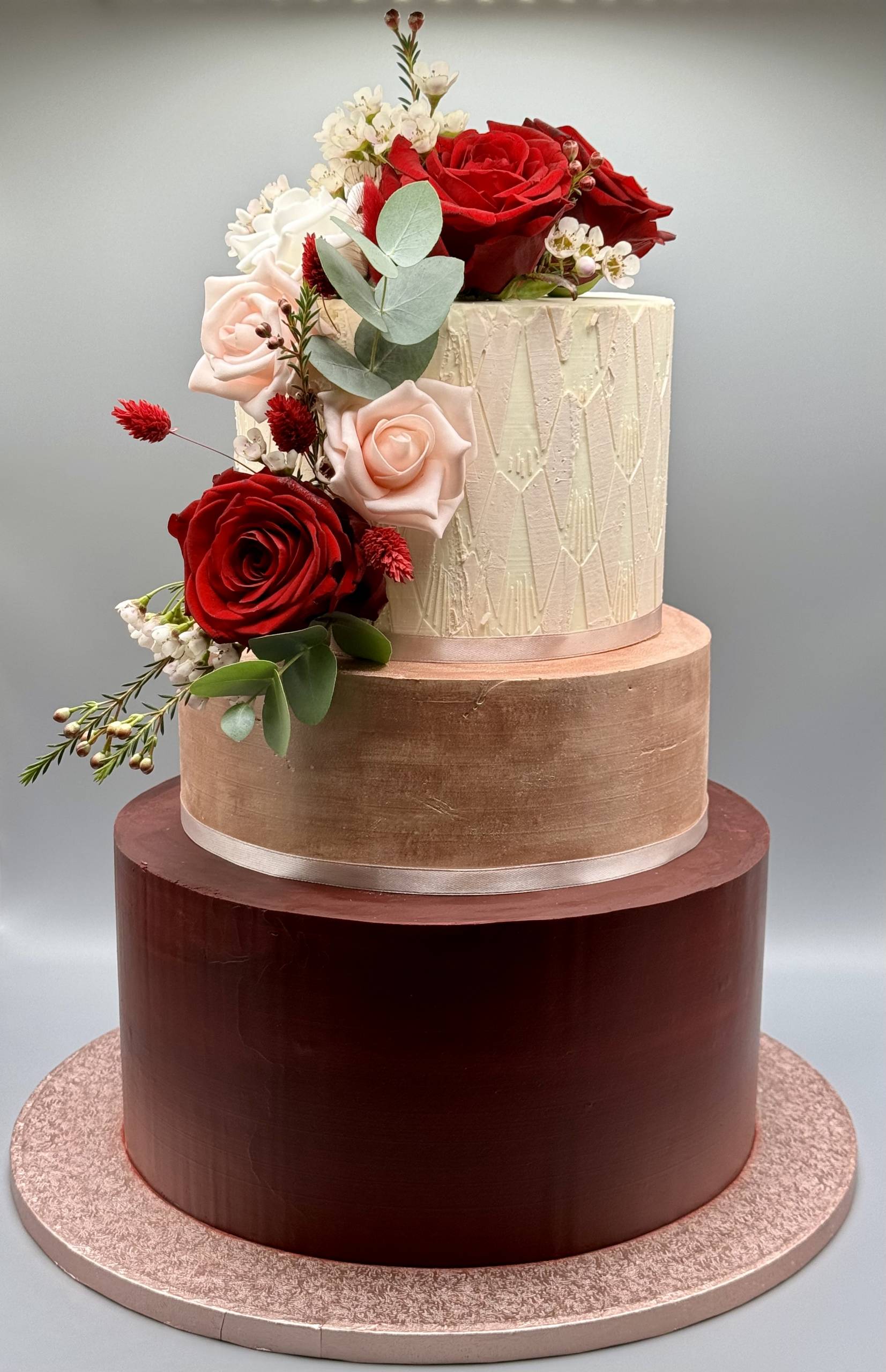 Flower-decorated cake