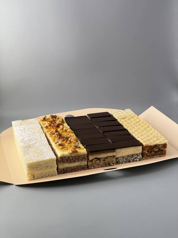Selection of homemade petit fours (1kg)