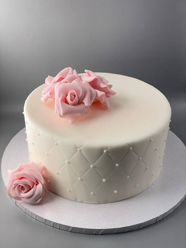 Perfect White with Elegant Roses